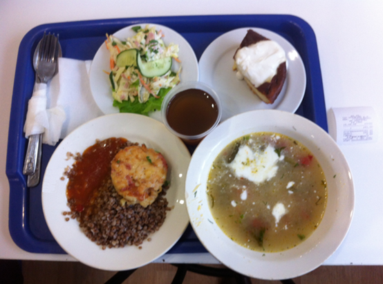 costo almuerzo universidad rusa