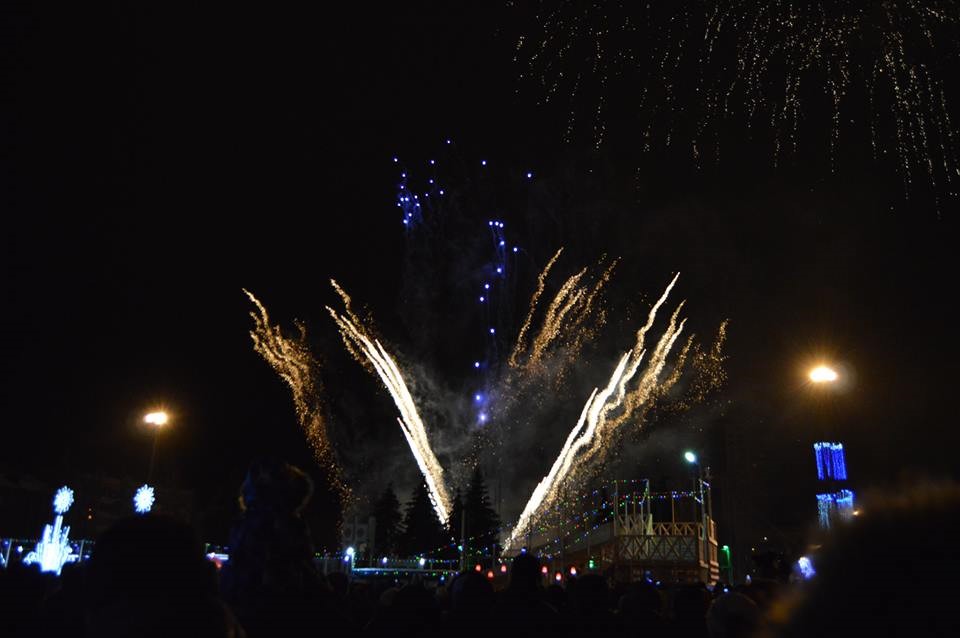 Estudiantes de ALAR celebrando año nuevo en Rusia