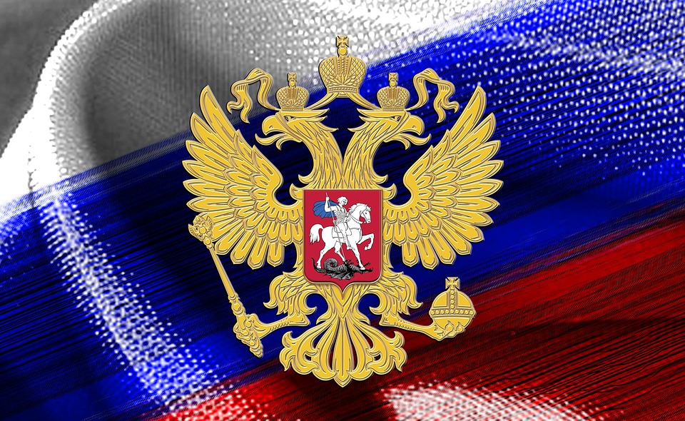 Conoce el significado del escudo y la bandera de Rusia