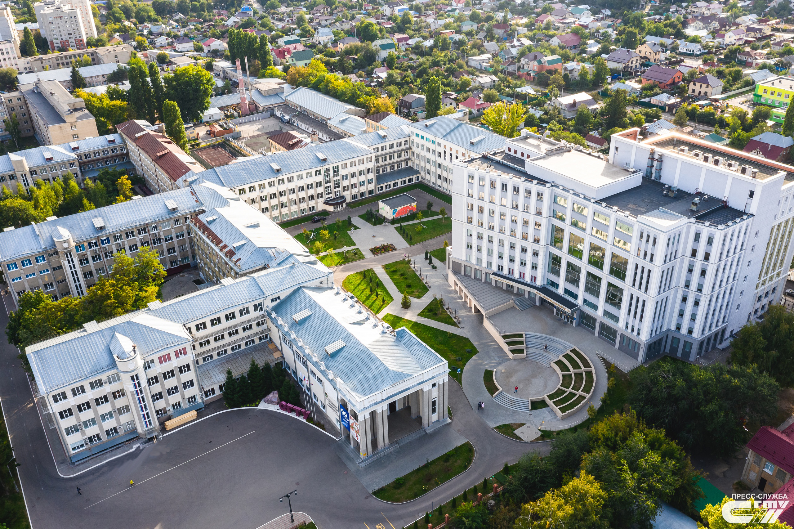 SSTU Universidad Técnica Estatal de Saratov Yuri Gagarin: Ubicación, Facultades e Instalaciones