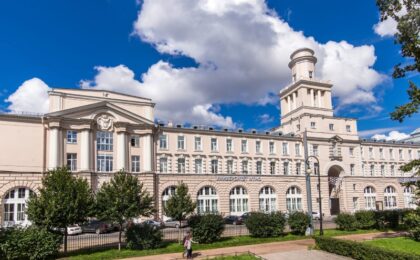 Universidad ITMO: Ubicación, Facultades e Instalaciones