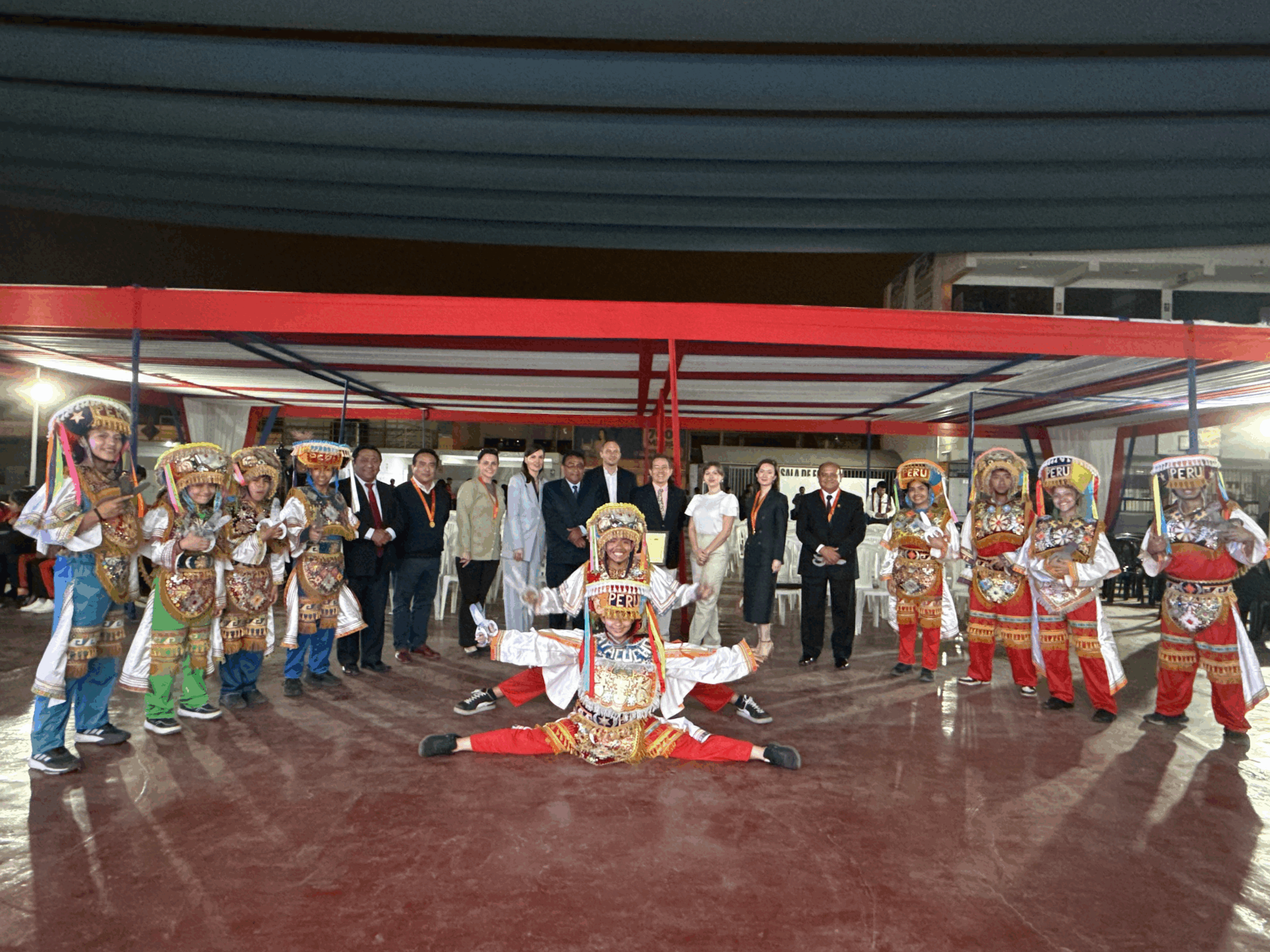 El memorable Festival “El idioma de los cuentos Rusos” para escolares llegó a Perú y Nicaragua.